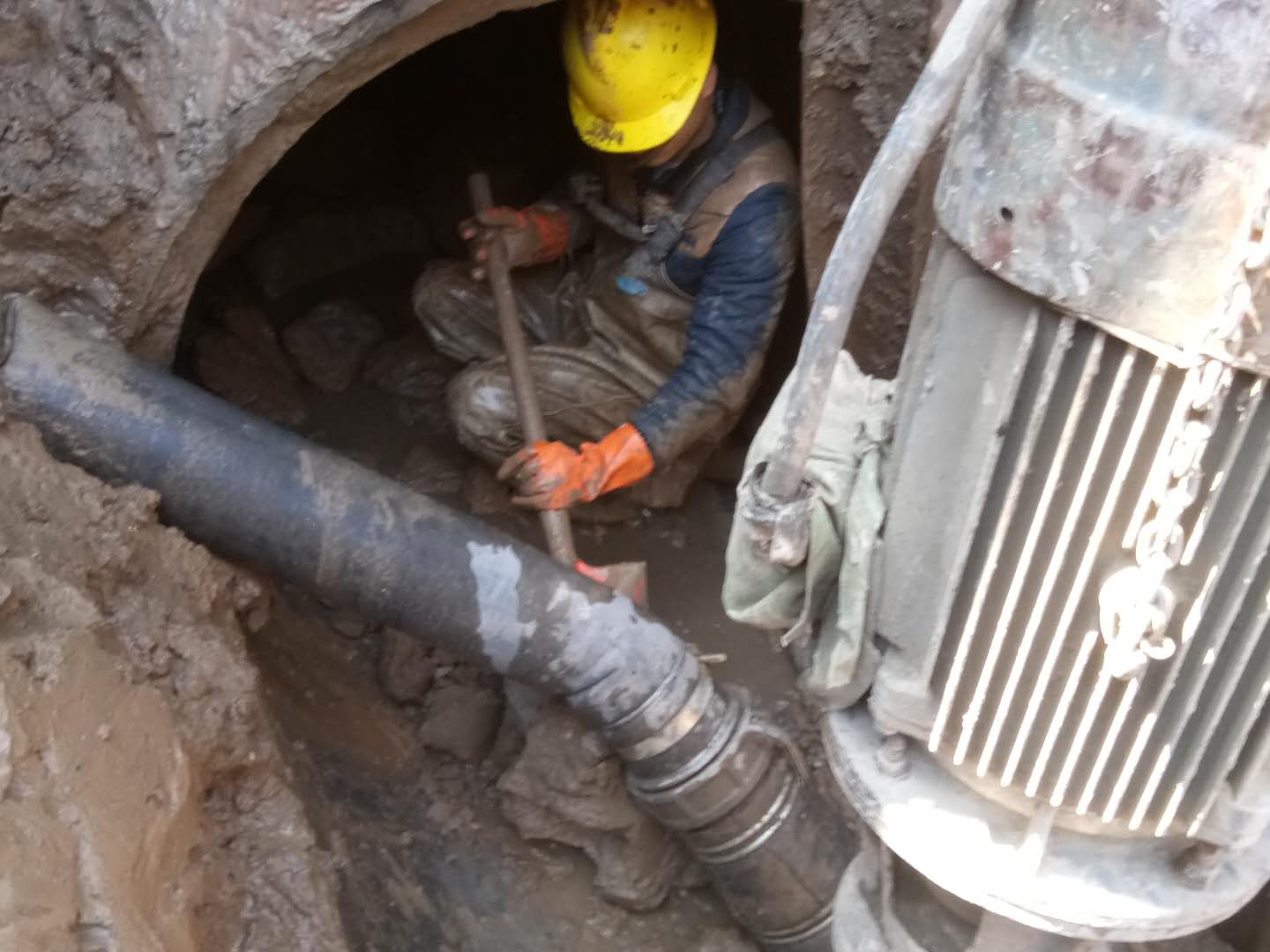 杨市办事处管道清淤