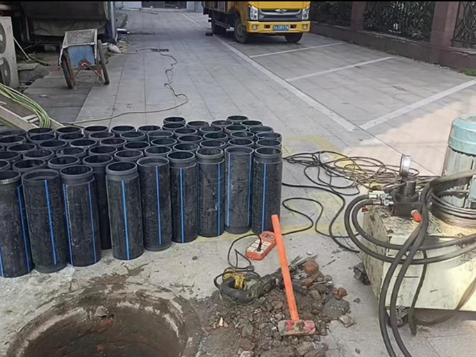 杨市办事处PE置换管厂家 DN315置换管 非开挖管短管置换